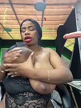 Stripchat Nude Webcam of sammanta_boobs