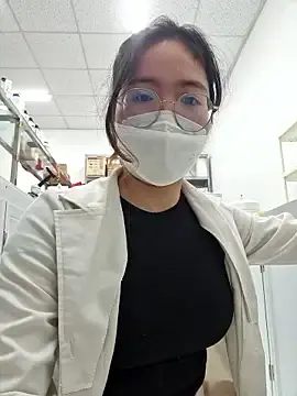 Stripchat Free Porn Cam of HinaLovely