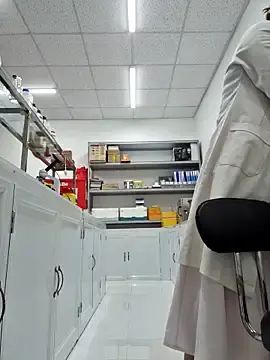 Stripchat Nude Webcam of HinaLovely