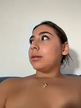 Stripchat Watch Live Sex Cams of MelodyRey__