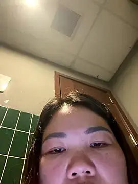 Stripchat Live Sex of Emily_9xx