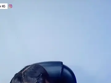 Stripchat Live Sex of Emma_monserrat