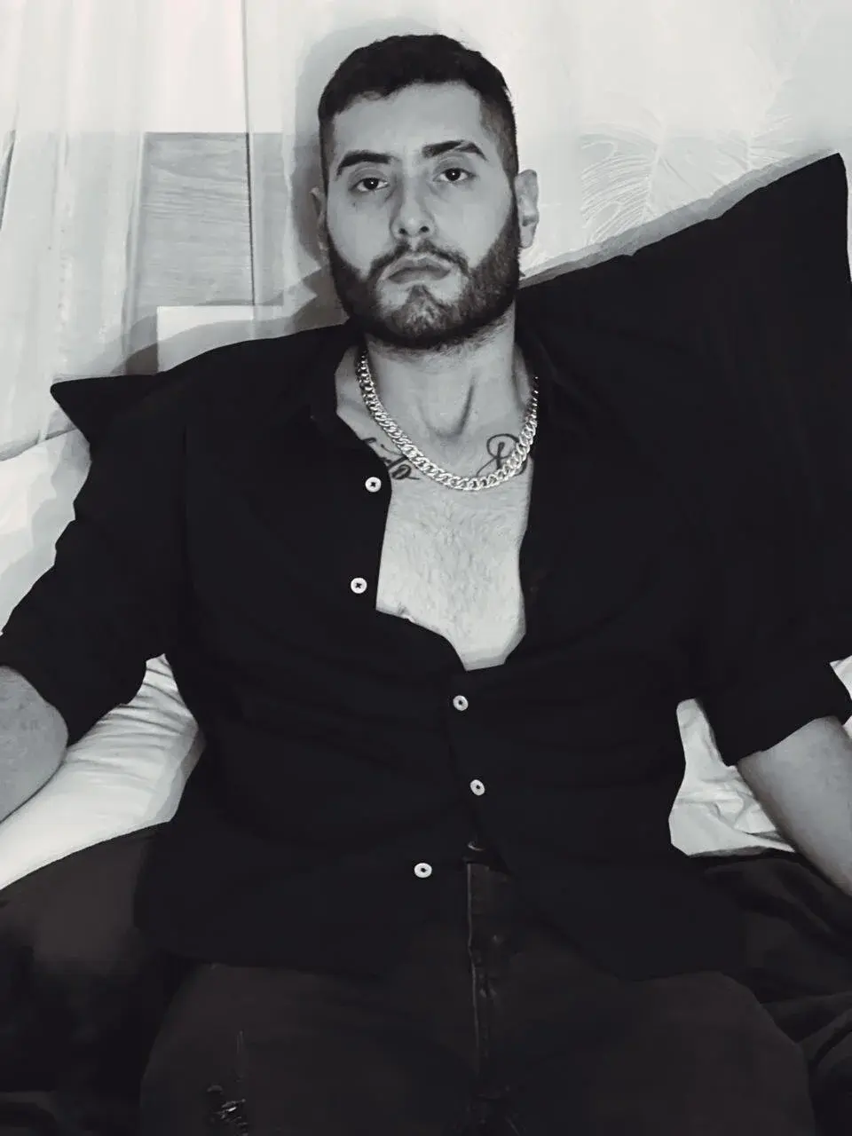 Master_kratos_and_Megan