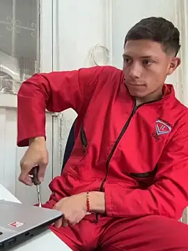 Stripchat Adult Webcams of santiObrero