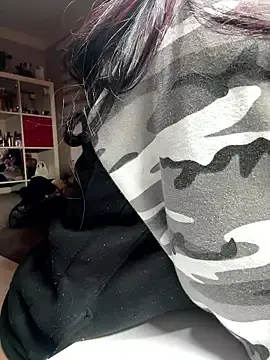 Stripchat Watch Live Sex Cams of sexymelli18