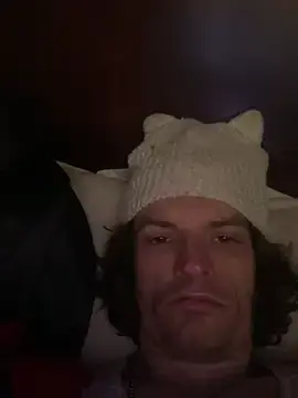 Stripchat Free Porn Cam of AshtonChicken