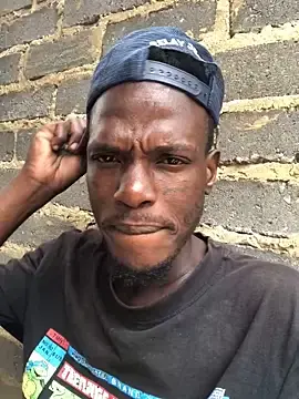 Stripchat Free Porn Cam of Big_B_Cock_1