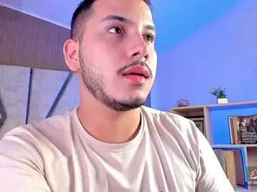 Stripchat Live Sex of Axel_grey_