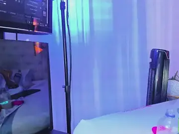 Stripchat Adult Webcam of leylla_