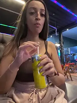 Stripchat Free Live Porn of BelleLouiseVp