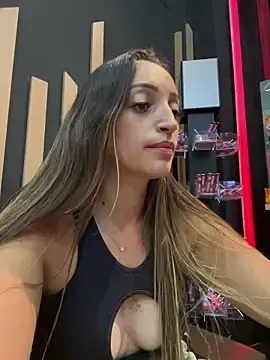 Stripchat Watch Live Sex Cams of BelleLouiseVp