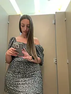 Stripchat Best Webcam of BelleLouiseVp