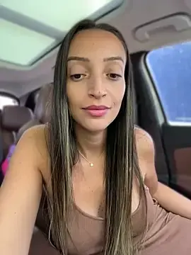 Stripchat Live Sex Cam of BelleLouiseVp