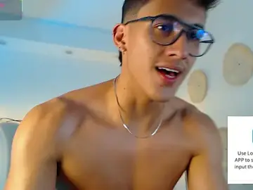 Stripchat Best Webcam of SalvadorFit