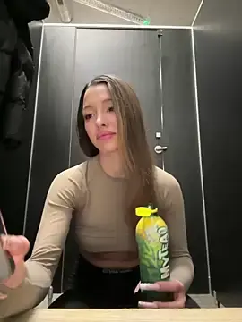 Stripchat Free Live Porn of barbiehumpxxx