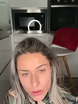 Stripchat Adult Webcam of petrouchkaaa_