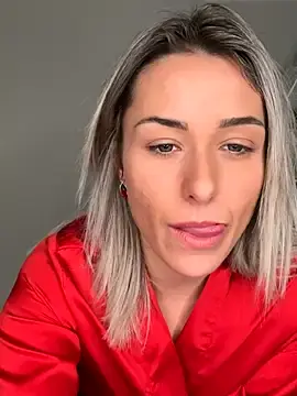 Stripchat Adult Webcam of petrouchkaaa_