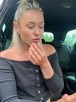 Stripchat Private Sex Chat of petrouchkaaa_