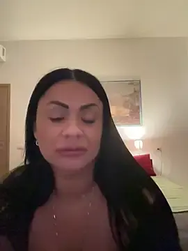 Stripchat Sex Cam of BellaDolce_