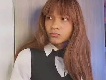 Stripchat Live Sex Cam of tiffanyy_777