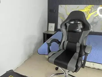 Stripchat Nude Webcam of Dark_Desiree18