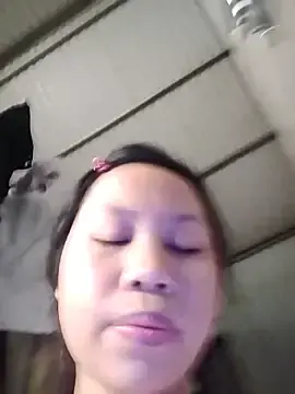 Stripchat Sex Cam of Jinnie_sexy