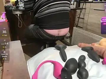 Stripchat Adult Webcam of misteryman1956