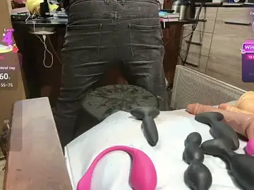 Stripchat Watch Live Sex Cams of misteryman1956