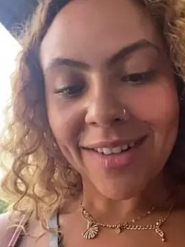 Stripchat Watch Live Sex Cams of Chloe_Leaozinho