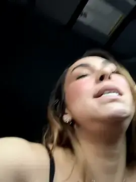 Stripchat Adult Video Chat of LeaGambit__