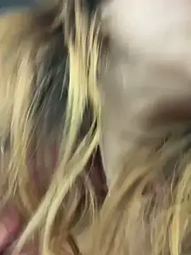 Stripchat Free Porn Cam of LeaGambit__