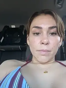 Stripchat Watch Live Sex Cams of LeaGambit__