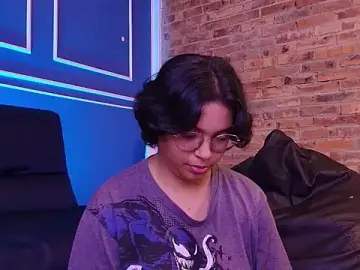 Stripchat Live Sex Cam of Emmapark_