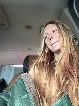 Stripchat Nude Webcam of GoldenFlameGoddess