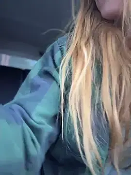 Stripchat Nude Webcam of GoldenFlameGoddess