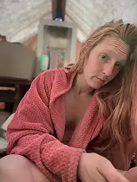 Stripchat Adult Video Chat of GoldenFlameGoddess