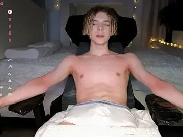 Stripchat Live Sex Cam of Kudi_Minnt