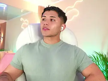 Stripchat Adult Webcams of MatiasKorn