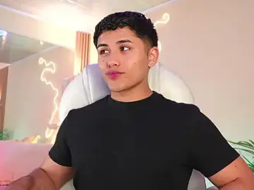 Stripchat Free Live Porn of MatiasKorn