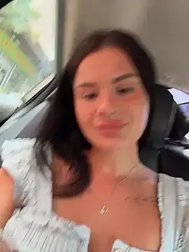 Stripchat Free Live Porn of MiraReach