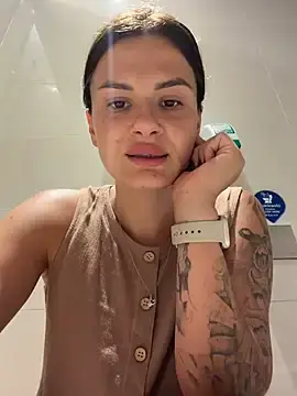 Stripchat Live Sex Cam of MiraReach