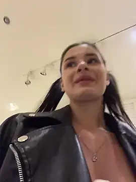 Stripchat Sex Cam of MiraReach