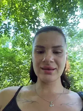 Stripchat Free Porn Cam of MiraReach