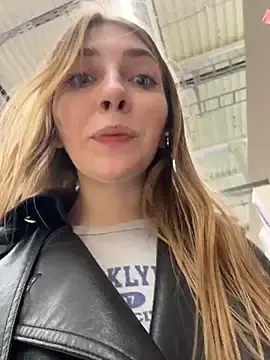 Stripchat Watch Live Sex Cams of Sunny___Bunny