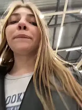 Stripchat Watch Live Sex Cams of Sunny___Bunny