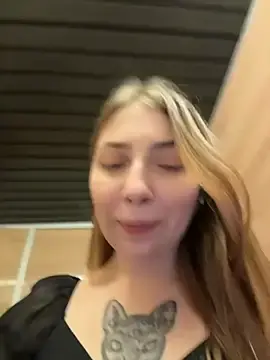 Stripchat Sex Cam of Sunny___Bunny