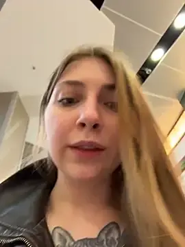 Stripchat Live Sex of Sunny___Bunny