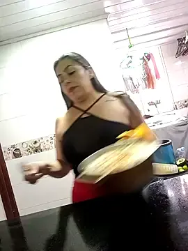 Stripchat Live Sex Cam of maynor_1998