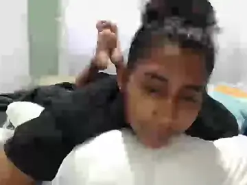 Stripchat Best live sex cam show of yohatinelly07