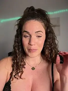 Stripchat Watch Live Sex Cams of Clarasense__